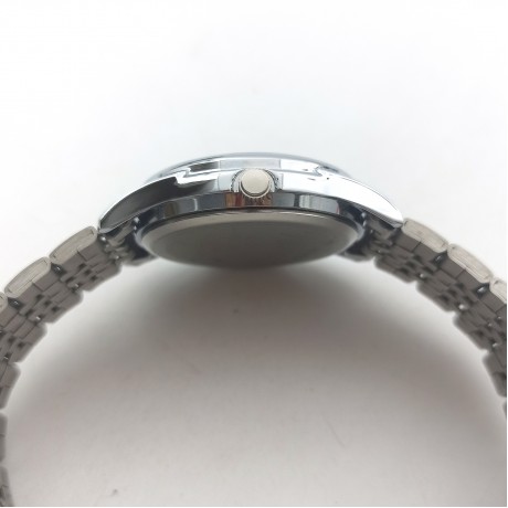 Fashionable Steel Band Men’s Watch Dual Calendar Waterproof Quartz Men’s and Women’s Couple Watch TT-263420
